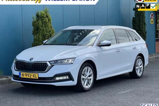 Škoda Octavia (2022) thumbnail 1
