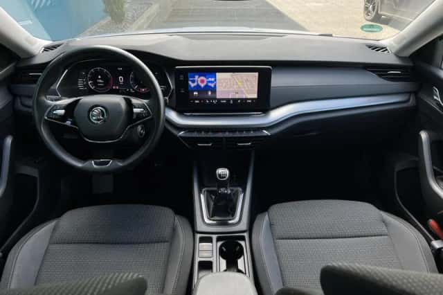 Škoda Octavia (2022) thumbnail 3