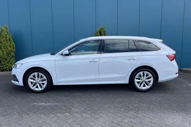 Škoda Octavia (2022) thumbnail 6