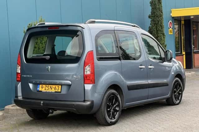Peugeot Partner (2012) thumbnail 2