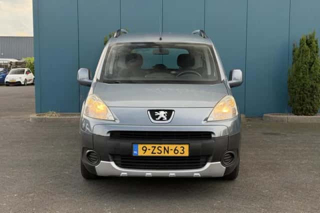 Peugeot Partner (2012) thumbnail 5