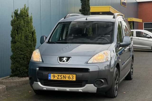 Peugeot Partner (2012) thumbnail 6