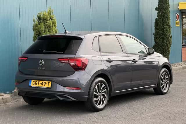 Volkswagen Polo (2024) thumbnail 2