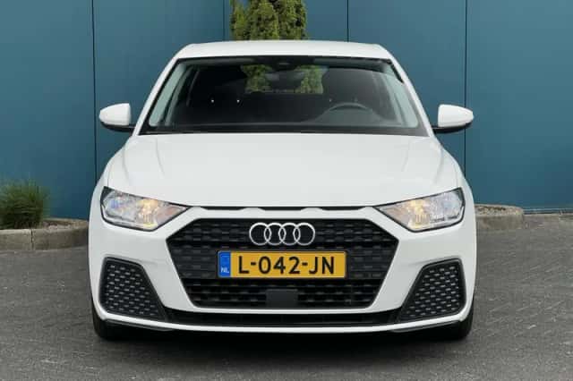 Audi A1 (2021) thumbnail 4