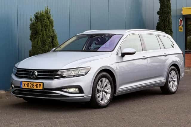 Volkswagen Passat (2023) thumbnail 6