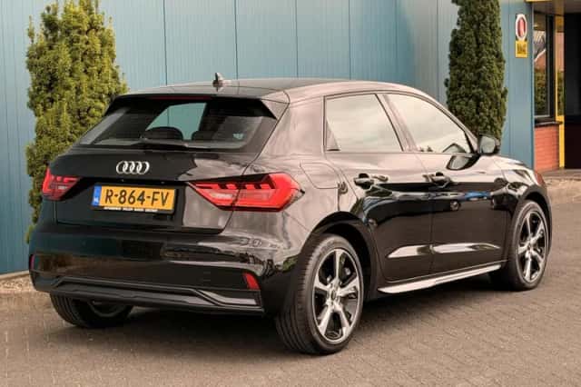 Audi A1 (2022) thumbnail 2