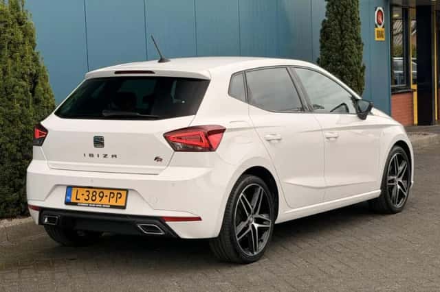 SEAT Ibiza (2021) thumbnail 2