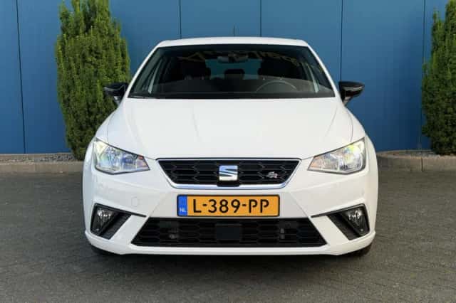 SEAT Ibiza (2021) thumbnail 4