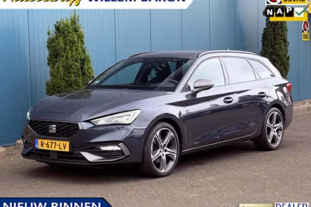 SEAT Leon Sportstourer (2022) thumbnail 1
