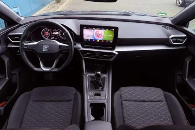 SEAT Leon Sportstourer (2022) thumbnail 3