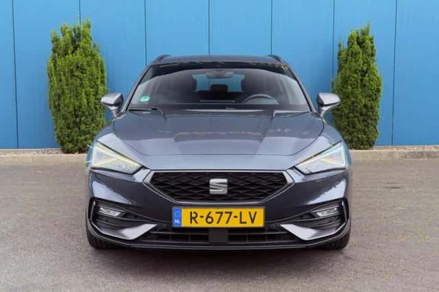 SEAT Leon Sportstourer (2022) thumbnail 4