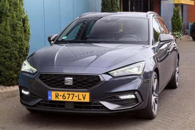 SEAT Leon Sportstourer (2022) thumbnail 5