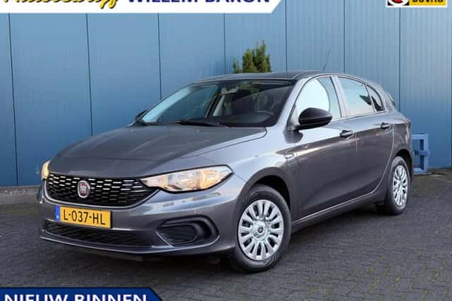 Fiat Tipo (2017) thumbnail 1