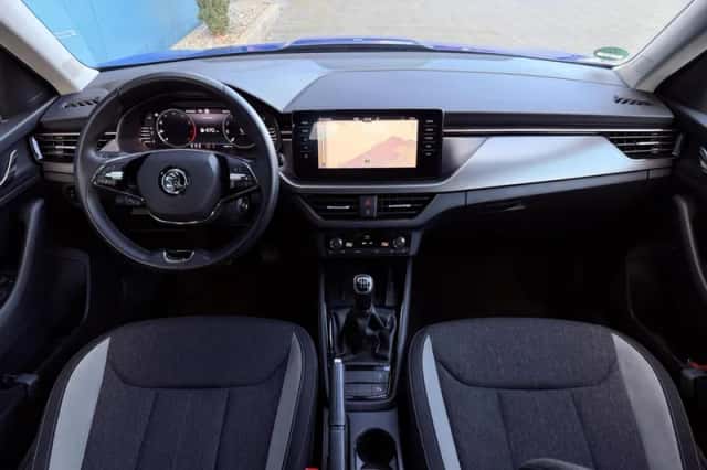 Škoda Kamiq (2023) thumbnail 3