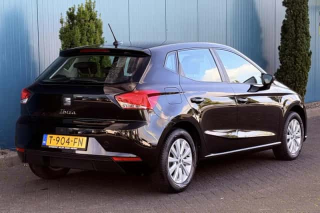 SEAT Ibiza (2023) thumbnail 2