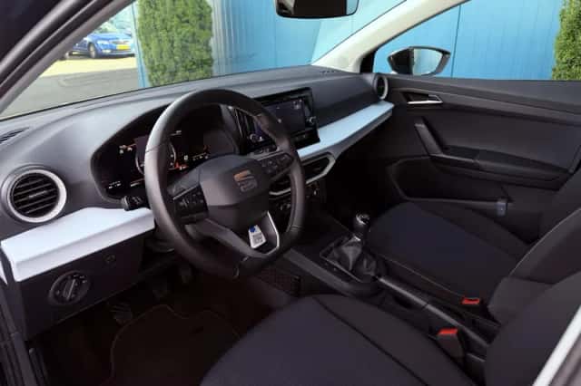 SEAT Ibiza (2023) thumbnail 6