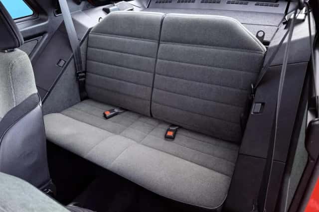 Nissan Sunny (1990) thumbnail 5