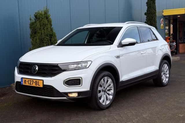 Volkswagen T-Roc (2020) thumbnail 5