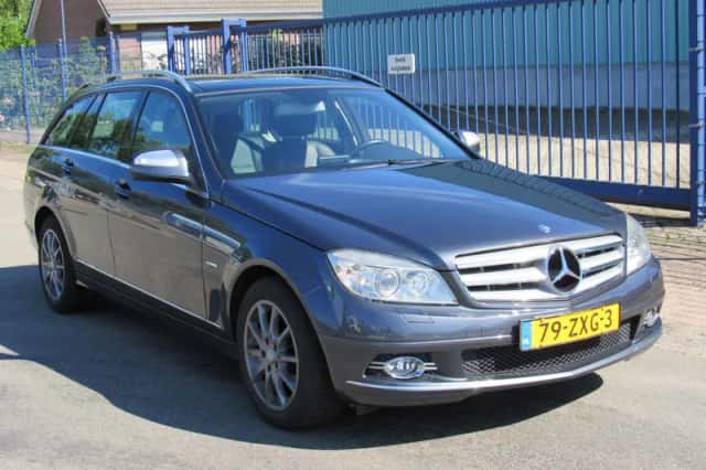 Mercedes-Benz C-Klasse (2008) thumbnail 3