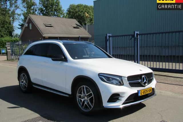 Mercedes-Benz GLC-Klasse (2017) thumbnail 1