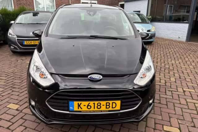 Ford B-Max (2017) thumbnail 3