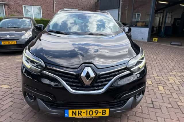 Renault Kadjar (2017) thumbnail 3