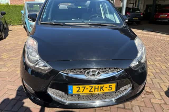 Hyundai ix20 (2012) thumbnail 3