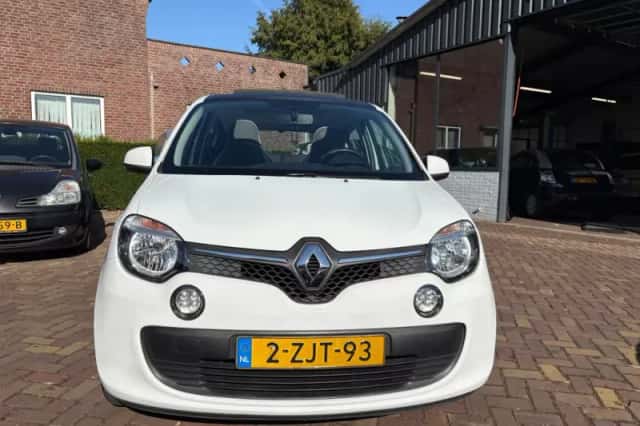 Renault Twingo (2015) thumbnail 3