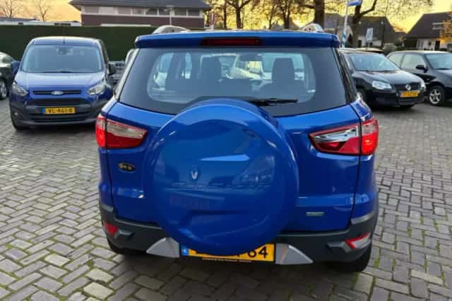 Ford EcoSport (2015) thumbnail 5