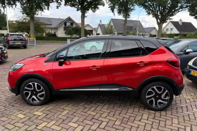 Renault Captur (2015) thumbnail 4