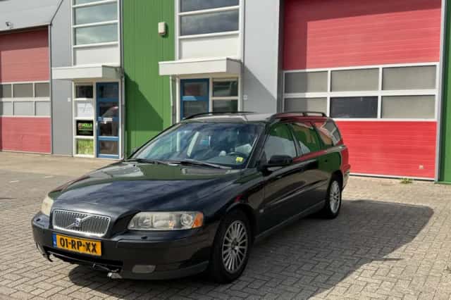 Volvo V70 (2005) thumbnail 1
