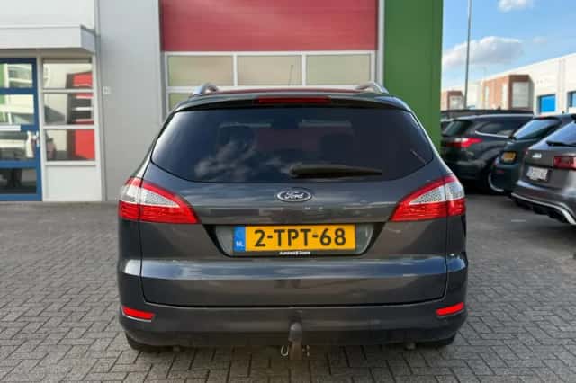 Ford Mondeo (2008) thumbnail 5