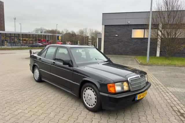Mercedes-Benz 190-Serie (1989) thumbnail 1