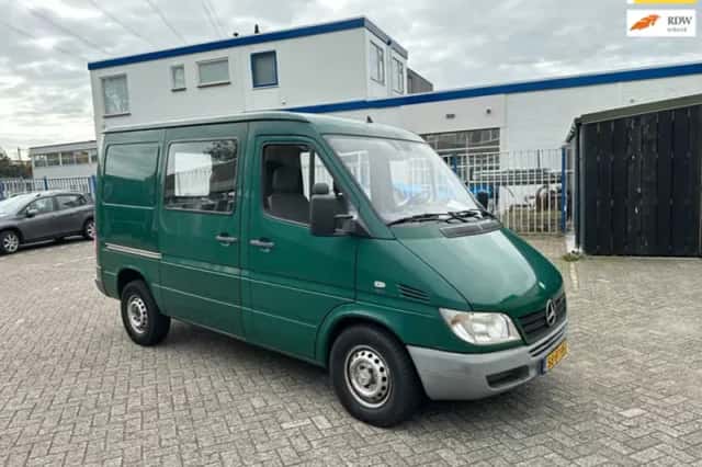 Mercedes-Benz Sprinter (2005) thumbnail 1