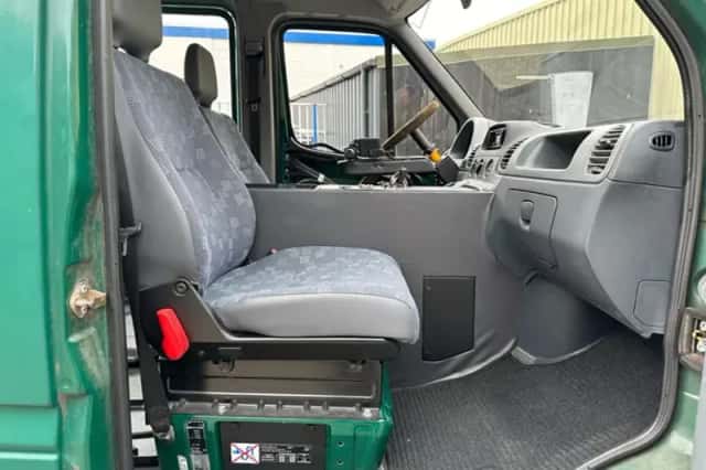 Mercedes-Benz Sprinter (2005) thumbnail 3