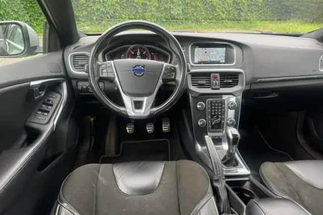 Volvo V40 (2015) thumbnail 4
