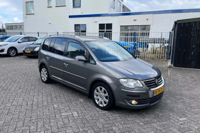 Volkswagen Touran (2007) thumbnail 1