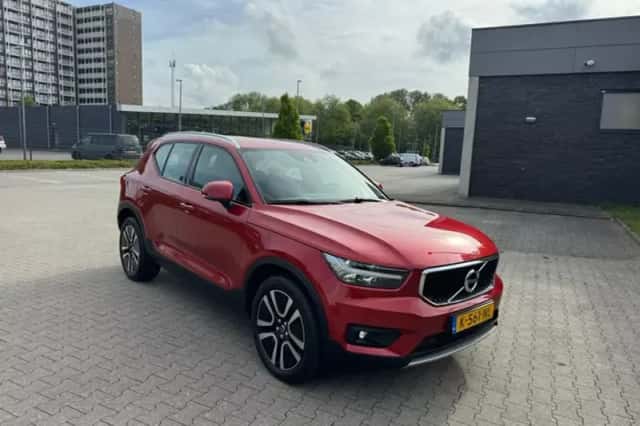 Volvo XC40 (2021) thumbnail 1