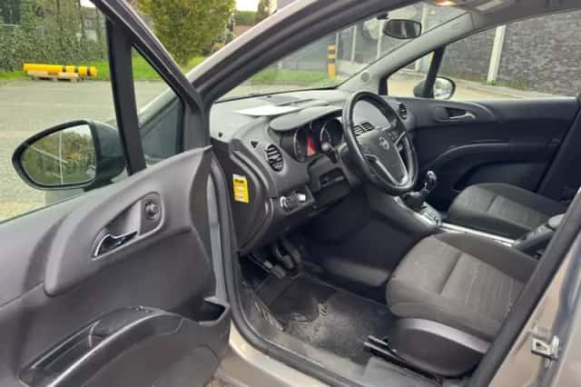 Opel Meriva (2010) thumbnail 2
