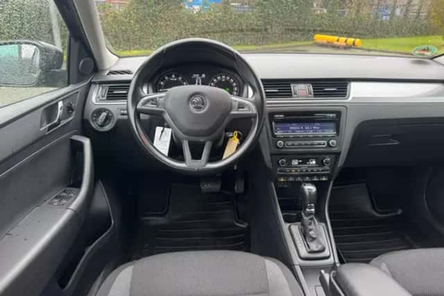 Škoda Rapid (2014) thumbnail 4