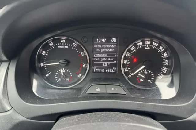 Škoda Rapid (2014) thumbnail 6