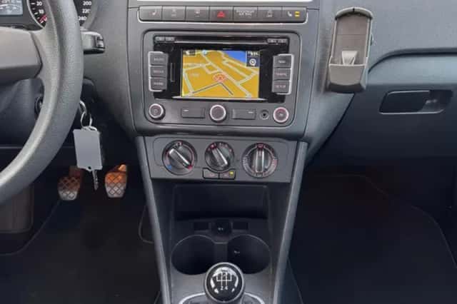 Volkswagen Polo (2014) thumbnail 5