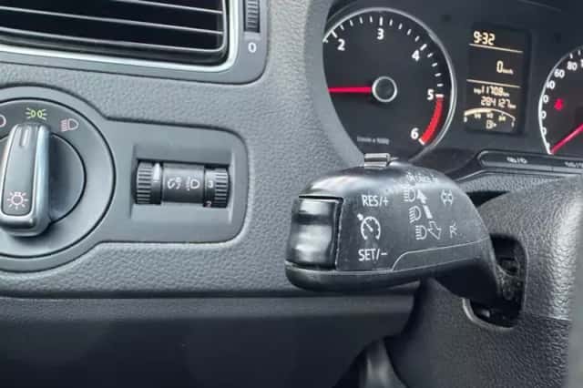 Volkswagen Polo (2014) thumbnail 6