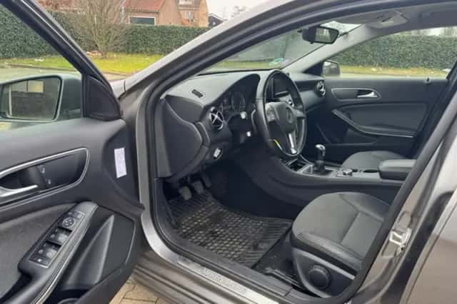 Mercedes-Benz A-Klasse (2014) thumbnail 2