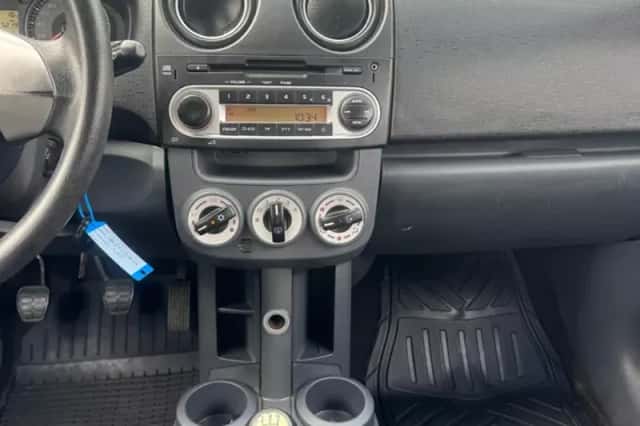 Mitsubishi Colt (2010) thumbnail 5