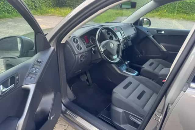 Volkswagen Tiguan (2009) thumbnail 2