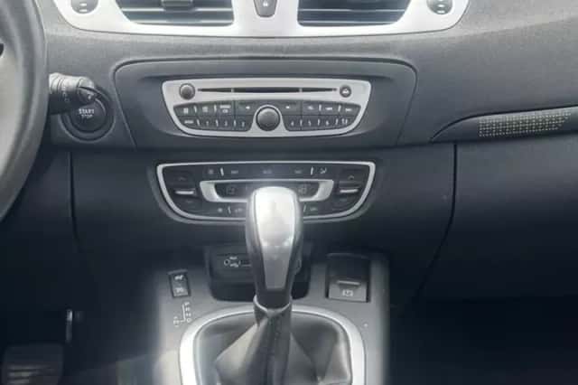Renault Scénic (2009) thumbnail 5