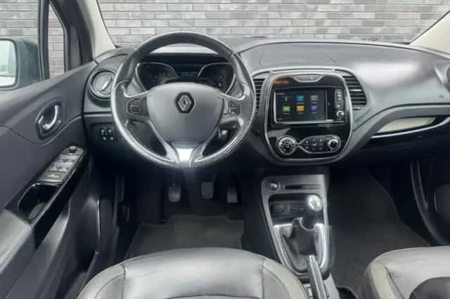 Renault Captur (2015) thumbnail 4