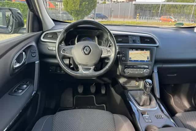 Renault Kadjar (2016) thumbnail 4