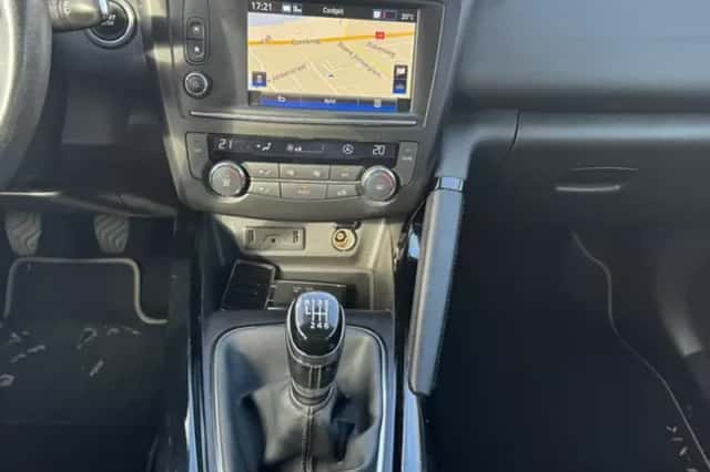 Renault Kadjar (2016) thumbnail 5